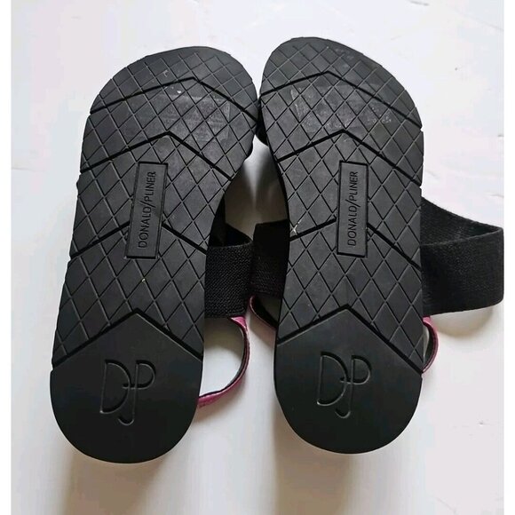 Donald J. Pliner Shaye Strappy Sandals Flip Flops Size 6.5 - Picture 7 of 7